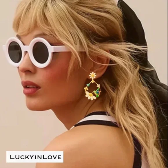 KATE SPADE• Hummingbird Flower Wreath Hoop Drop Earrings - Picture 2 of 8